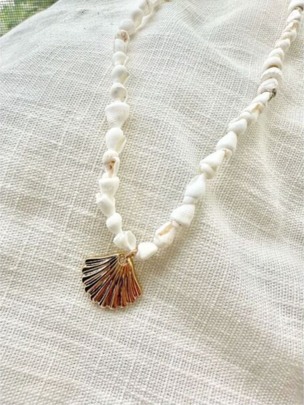 Seashell and clamshell summertime necklace ￼ - Picture 3 of 3